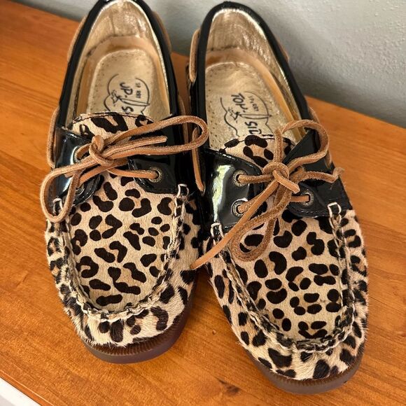 Sperry Top Sider Calf Hair Leopard Boat Shoes Dark Brown Patent Leather Size 7 - Picture 3 of 8